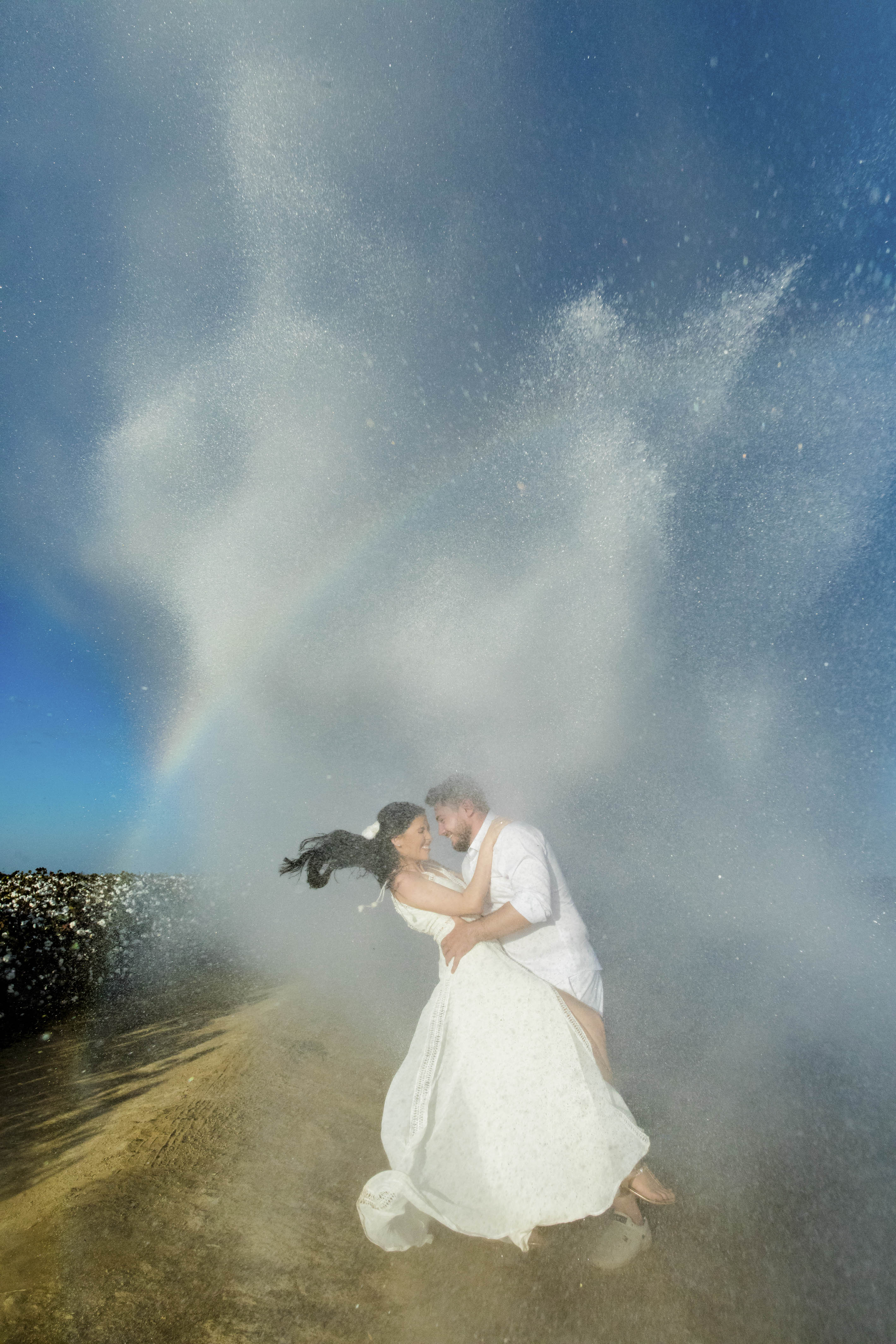 Detail Wedding Pic With Tornado In Background Nomer 26