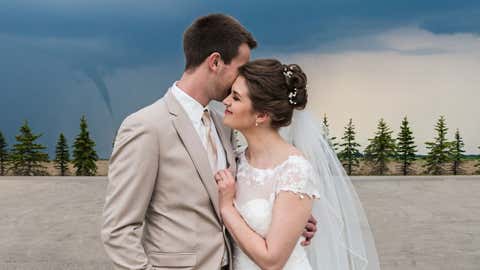 Detail Wedding Pic With Tornado In Background Nomer 27