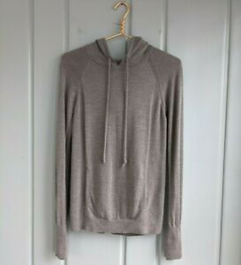 Detail Sit In Lotus Hoodie Sweater Nomer 13