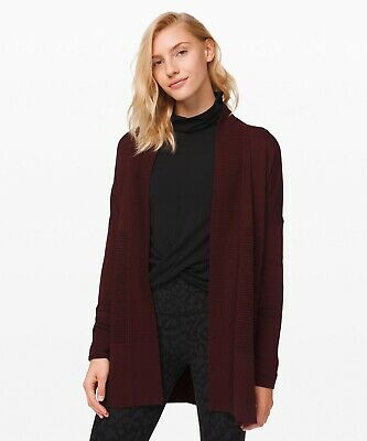Detail Sit In Lotus Hoodie Sweater Nomer 35