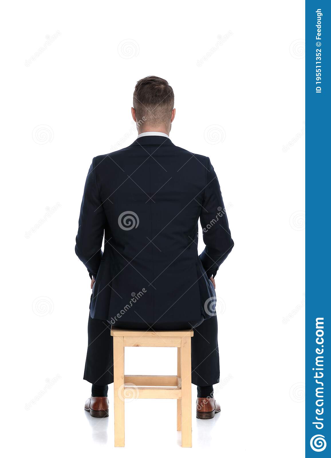 Detail Sitting Businessman Nomer 44
