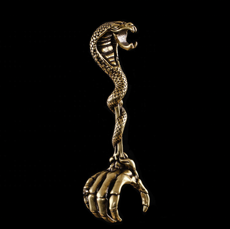 Detail Skeleton Hand Roach Clip Nomer 35