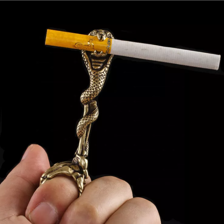 Detail Skeleton Hand Roach Clip Nomer 8