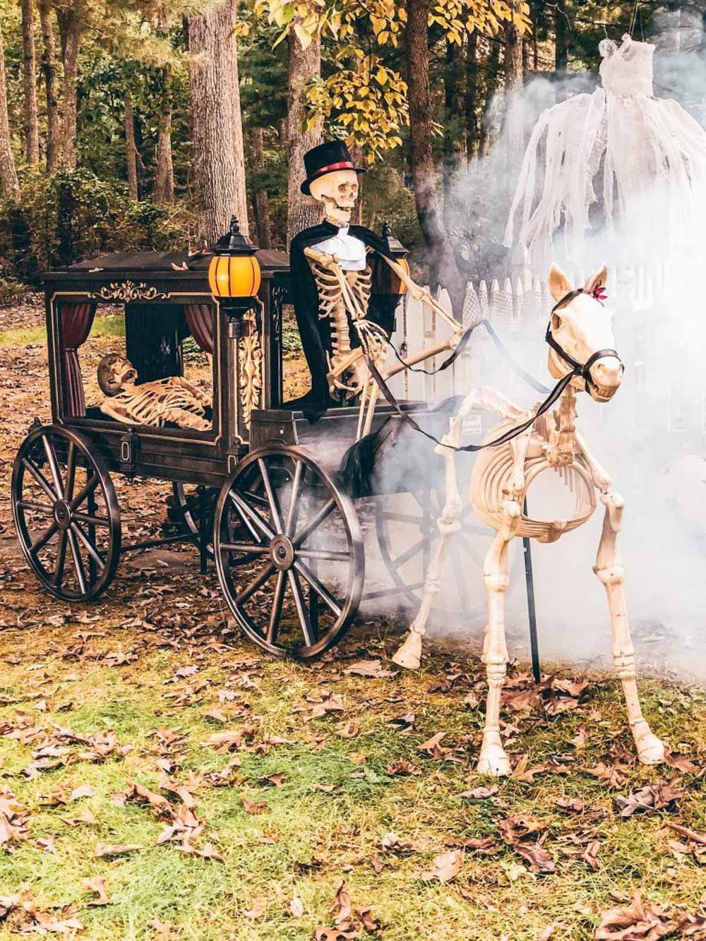 Detail Skeleton Horse And Carriage Halloween Nomer 40