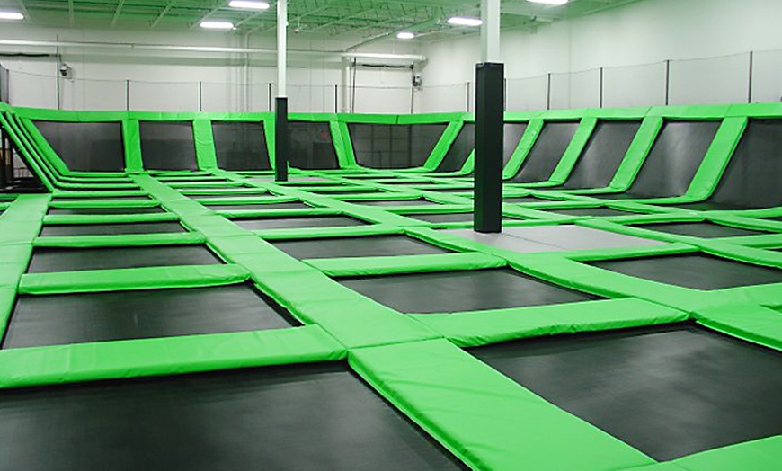 Detail Weightless Trampoline Park Nomer 21