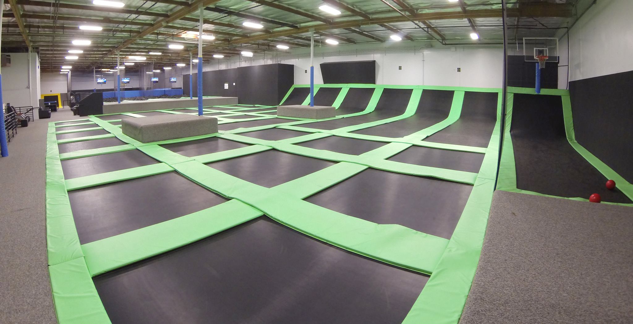 Detail Weightless Trampoline Park Nomer 48