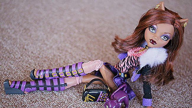 Detail Werewolf Barbie Doll Nomer 25