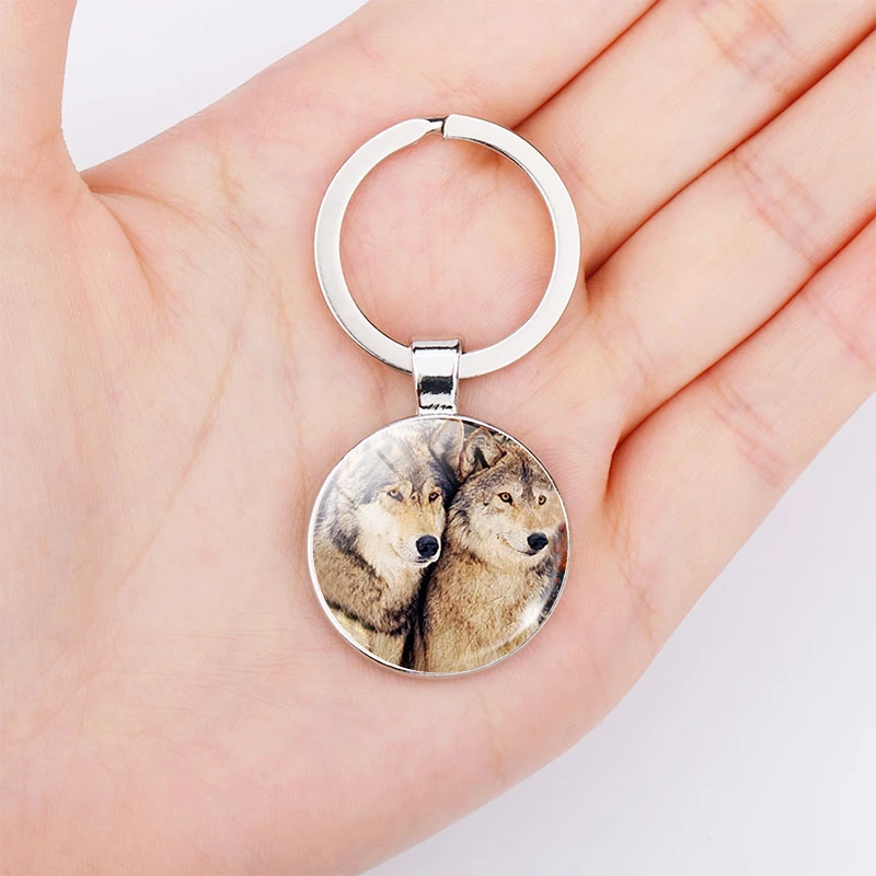 Detail Werewolf Keychain Nomer 28