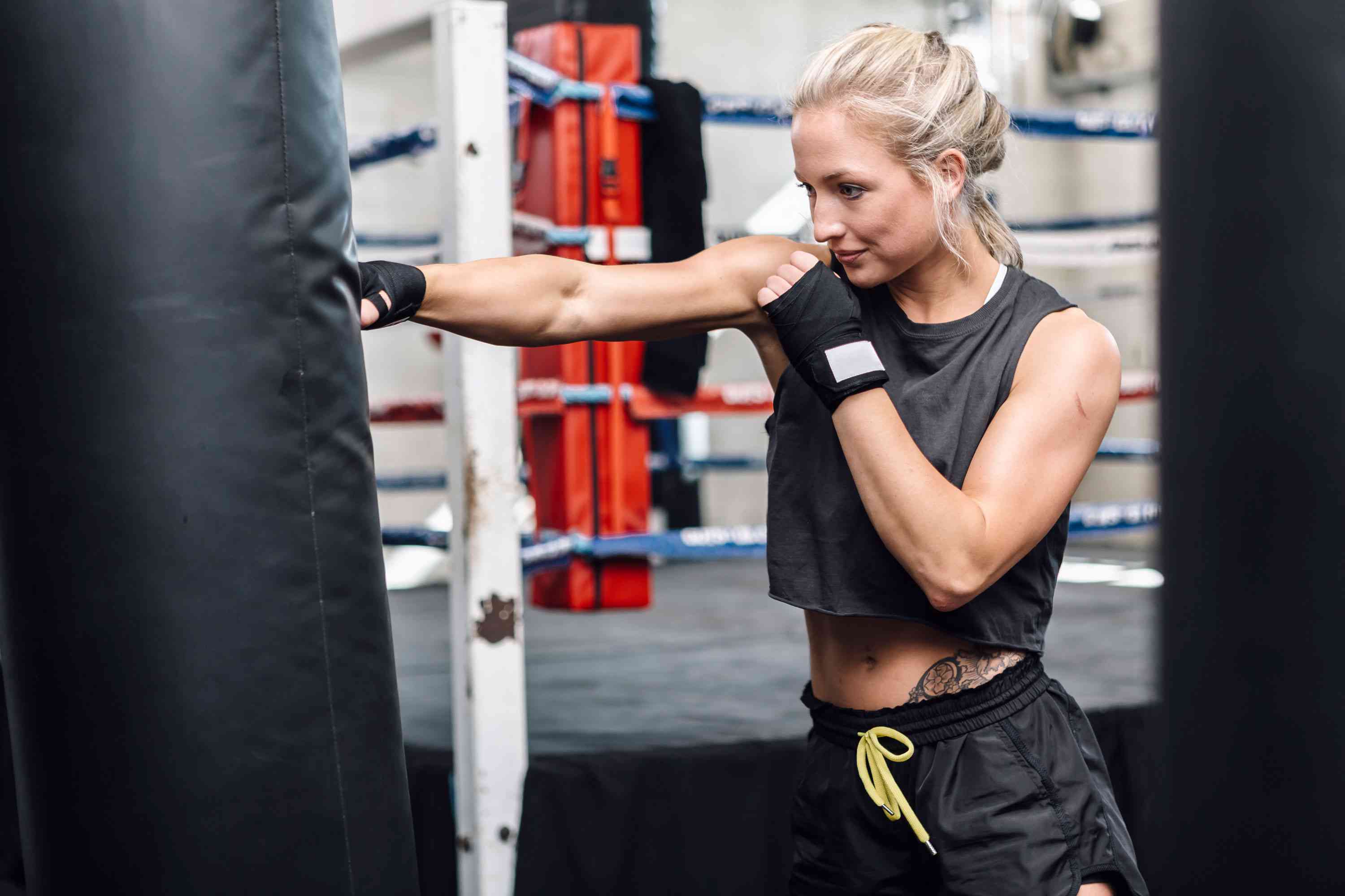 Detail What Goes In A Punching Bag Nomer 36