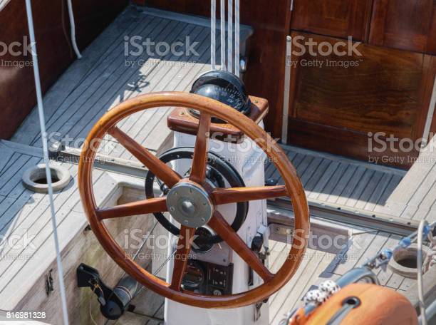 Detail What Is A Ship Wheel Called Nomer 53