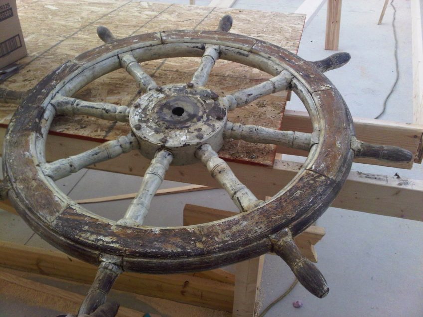 Detail What Is A Ships Wheel Called Nomer 29