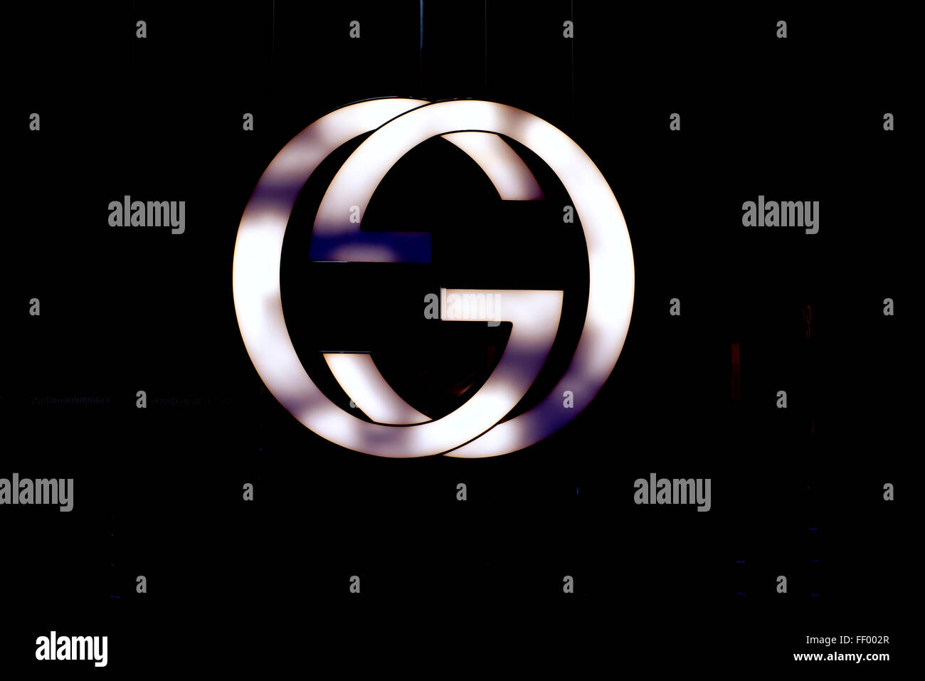 Detail What Is The Gucci Logo Nomer 44