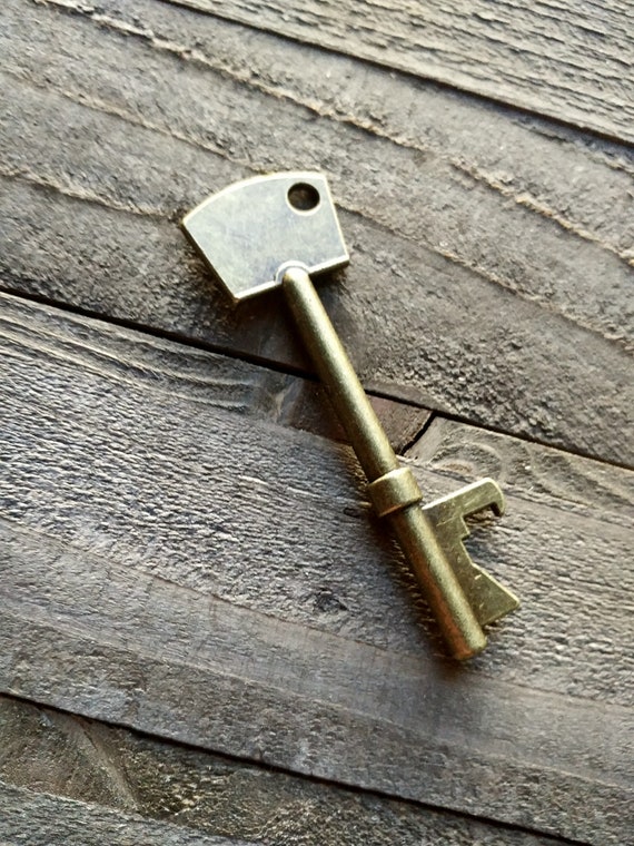 Detail Skeleton Key Bottle Opener Nomer 20