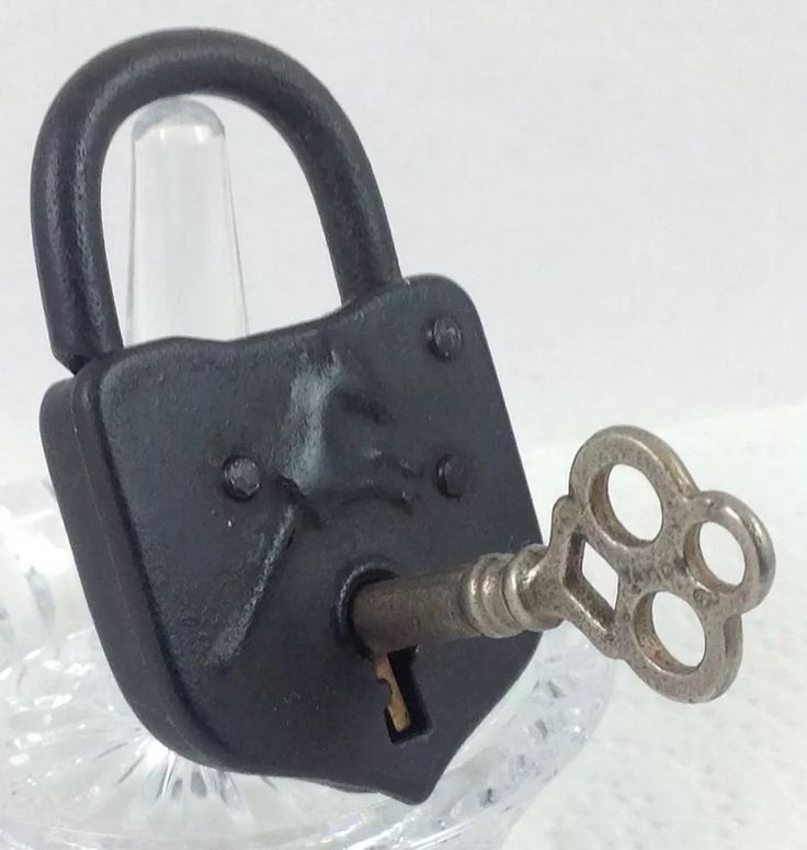 Detail Skeleton Key Padlock Nomer 18