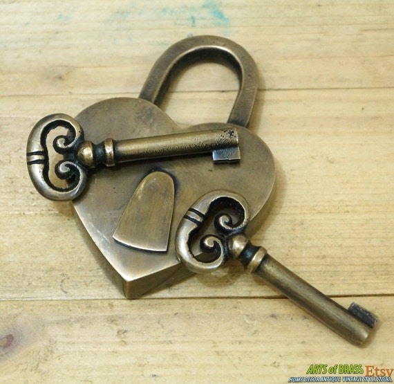 Detail Skeleton Key Padlock Nomer 27