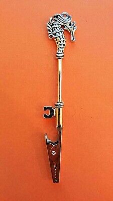 Detail Skeleton Roach Clip Nomer 24