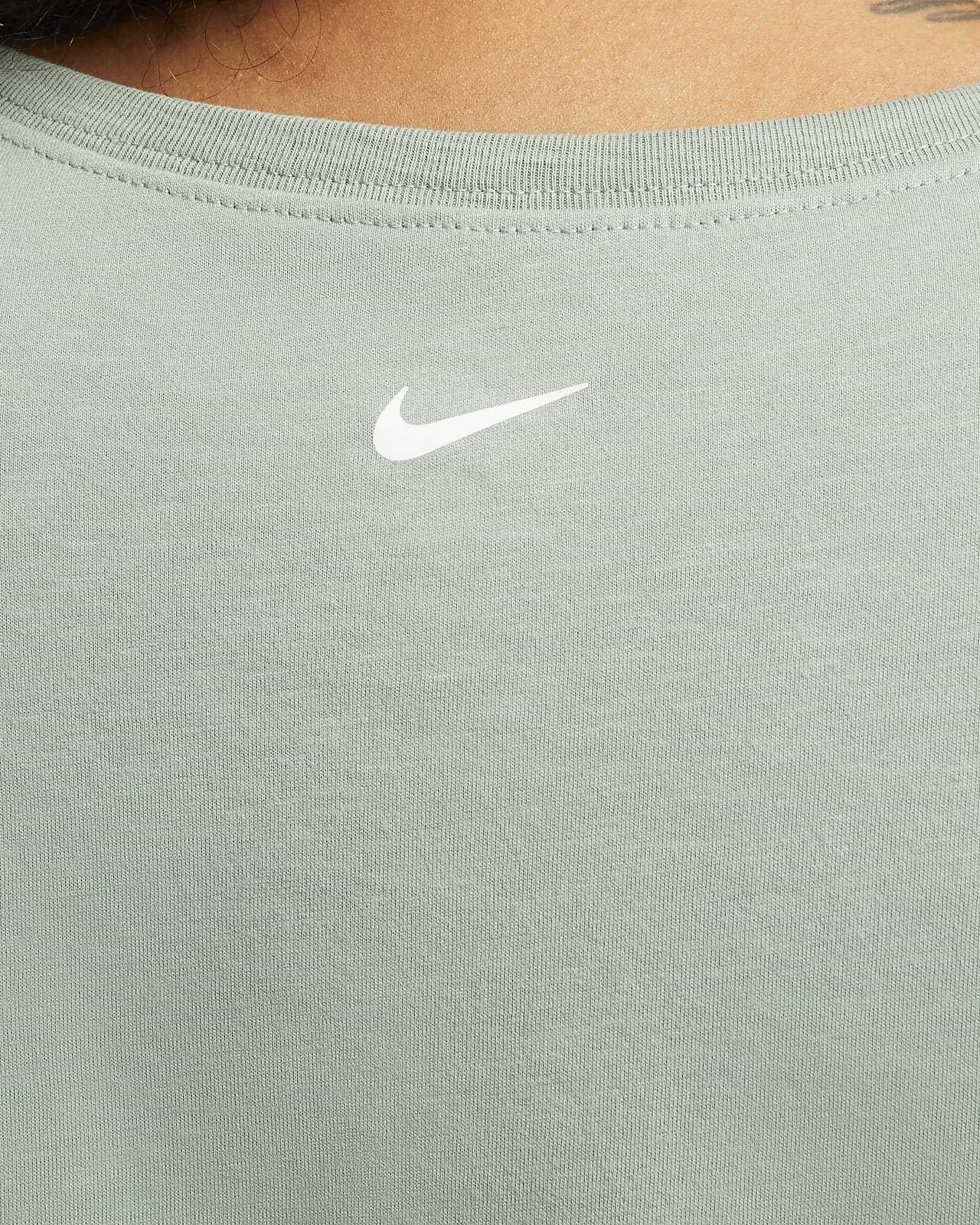 Detail What Size Is The Nike Logo On A Shirt Nomer 40