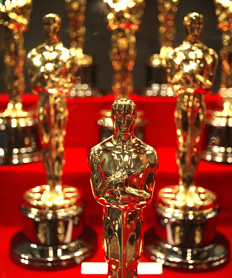 Detail What Were The Oscar Statuettes Made Of During World War Ii Nomer 22