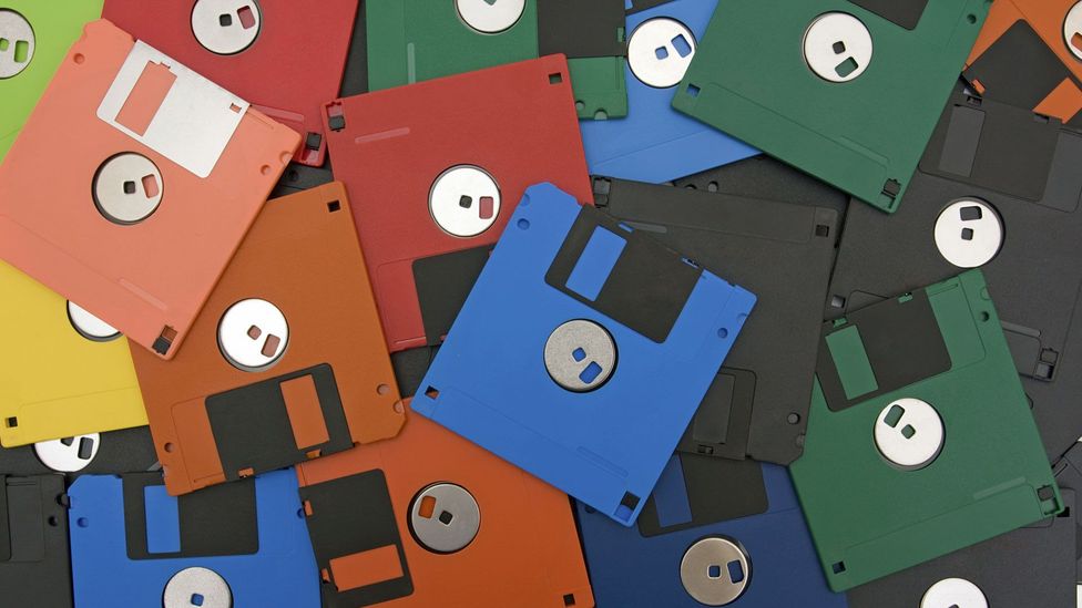 Detail When Was The First Floppy Disk Invented Nomer 26