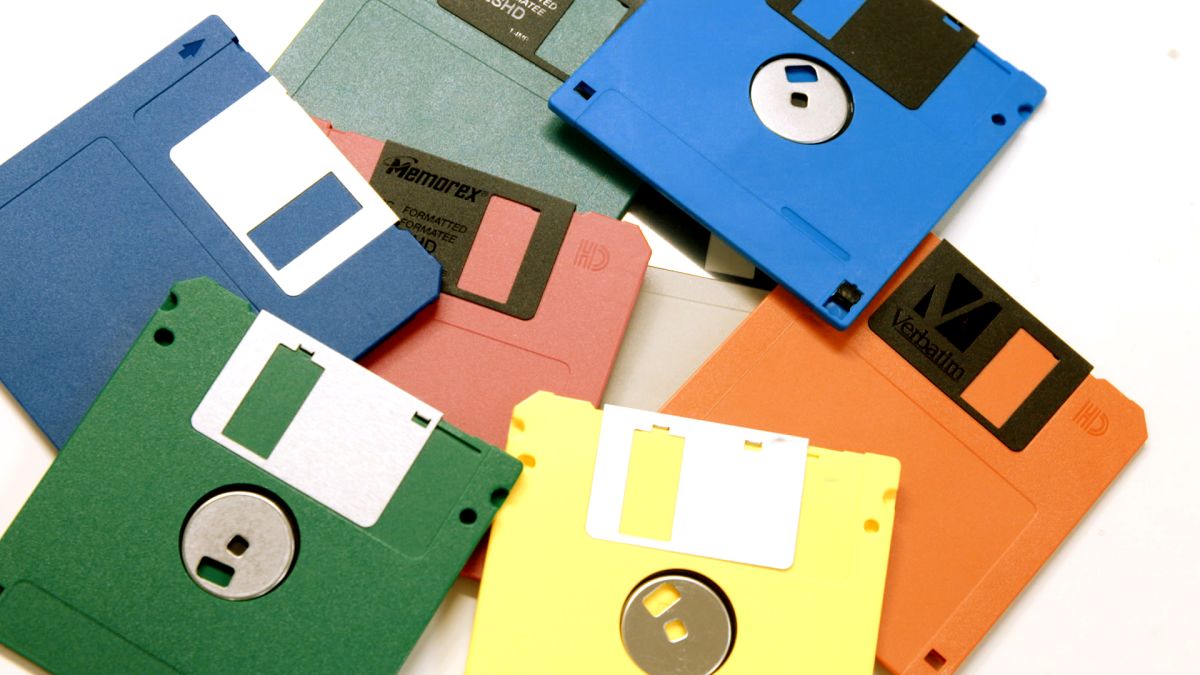 Detail When Was The First Floppy Disk Invented Nomer 28