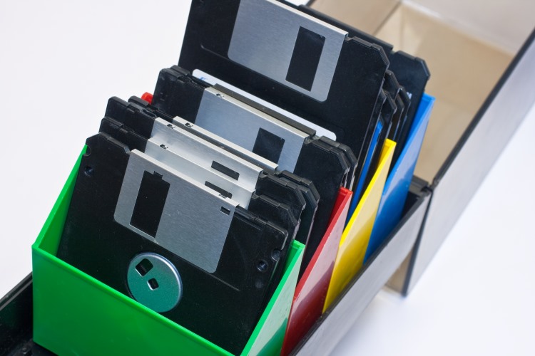 Detail When Was The First Floppy Disk Invented Nomer 31
