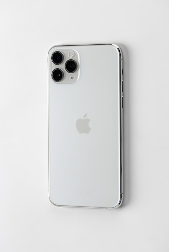 Detail White Iphone Image Nomer 15