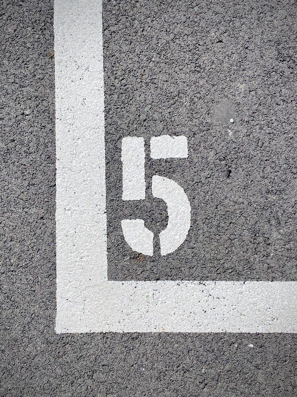 Detail White Number 5 Nomer 54