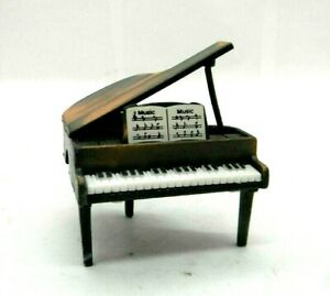 Detail Sketsa Gambar Piano Nomer 37