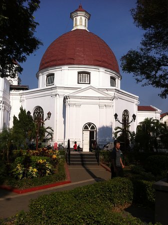 Detail Sketsa Gambar Taman Gereja Nomer 13