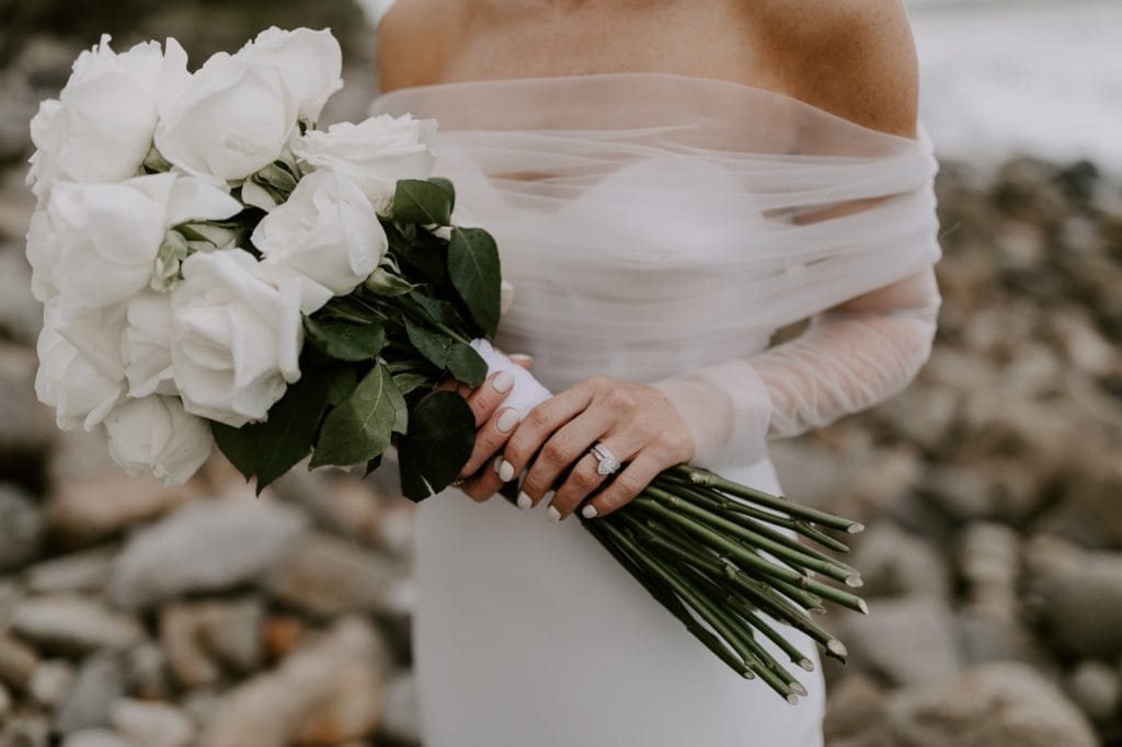 Detail White Rose Bouquet Images Nomer 23