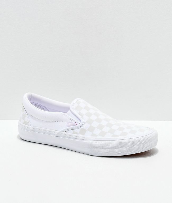 Detail White Vans With Checkers Nomer 4