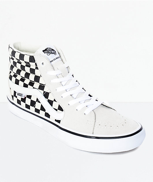 Detail White Vans With Checkers Nomer 31