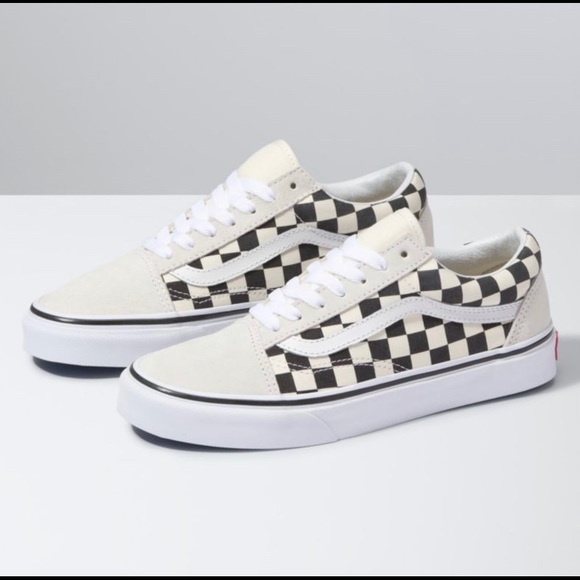 Detail White Vans With Checkers Nomer 45