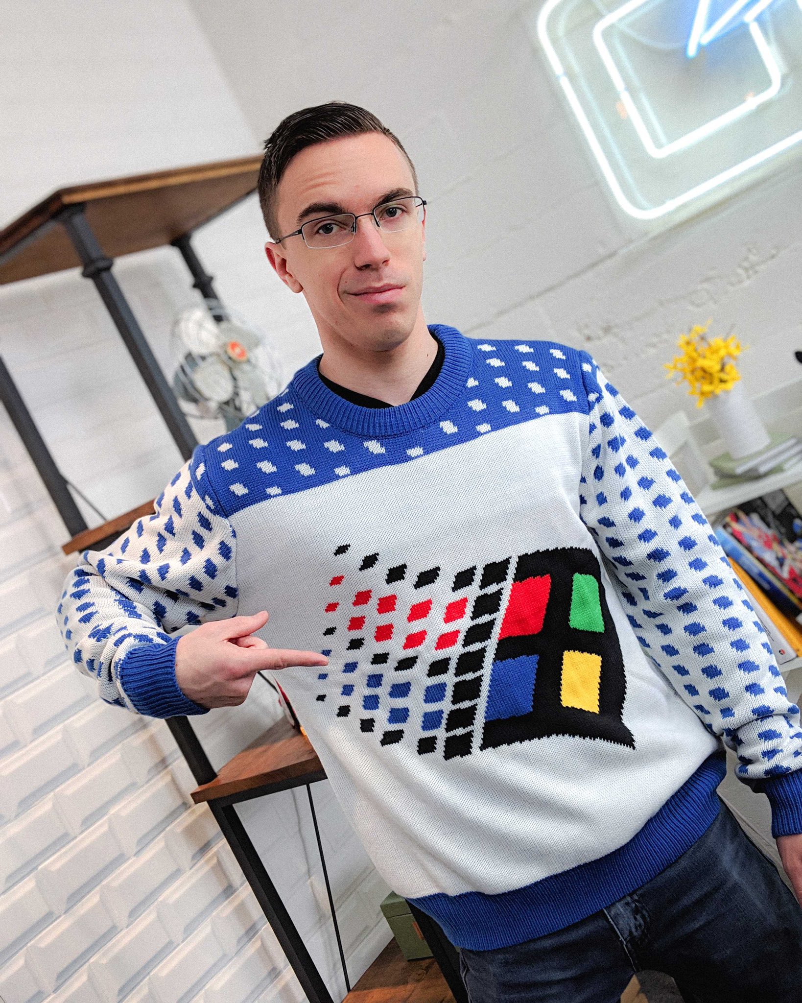 Detail Windows 95 Christmas Sweater Nomer 45