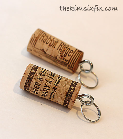 Detail Wine Cork Keychain Nomer 22