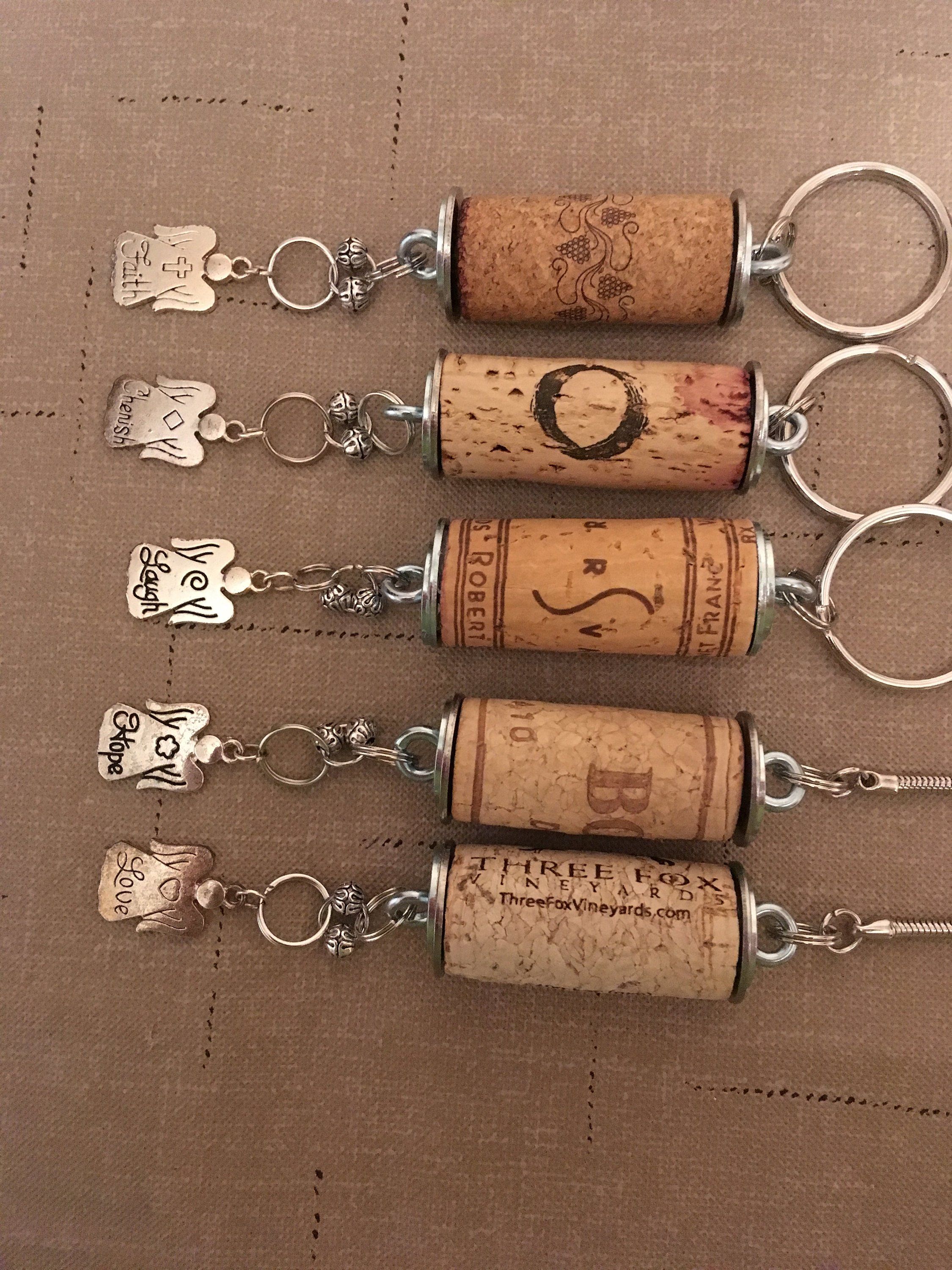 Detail Wine Cork Keychain Nomer 34