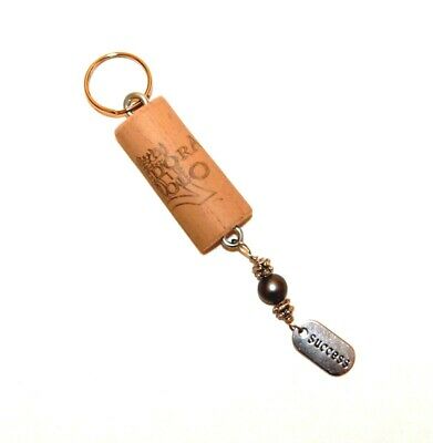 Detail Wine Cork Keychain Nomer 41