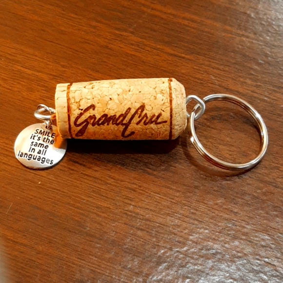 Detail Wine Cork Keychain Nomer 49