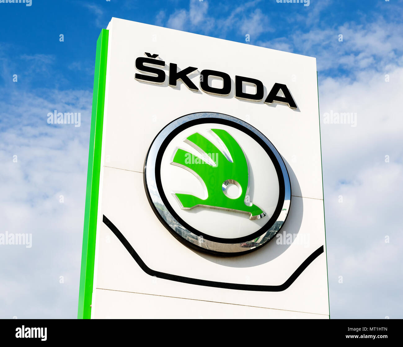 Detail Skoda Cars Logo Nomer 39