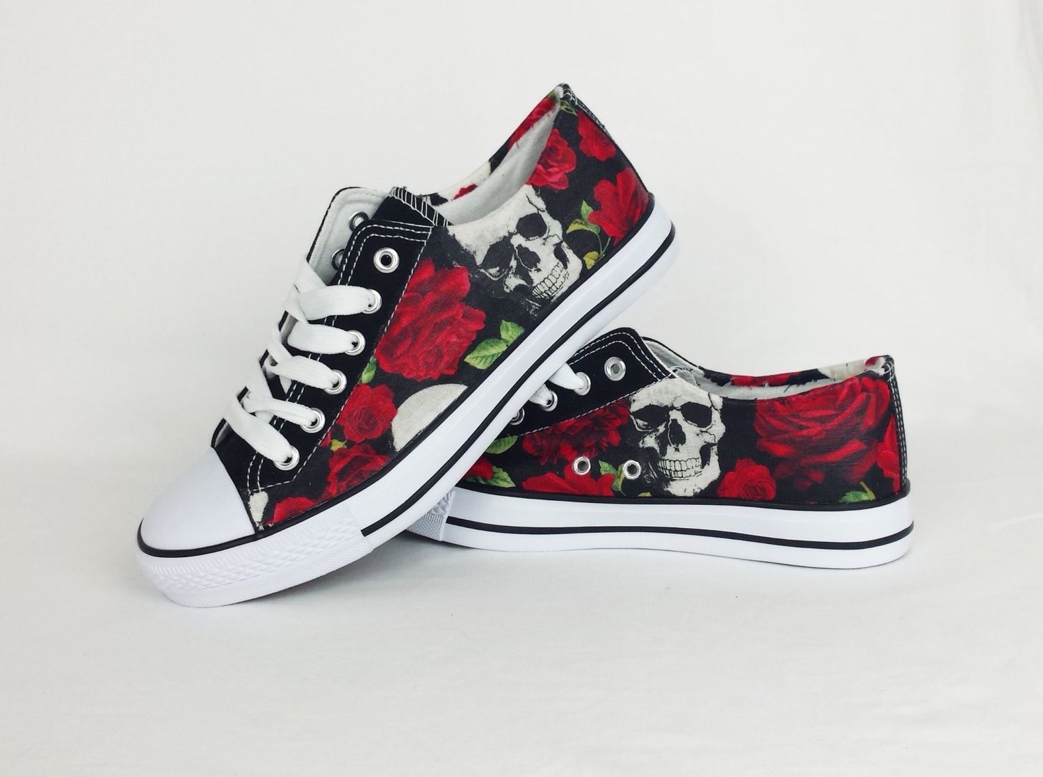 Detail Skull And Roses Converse Nomer 5