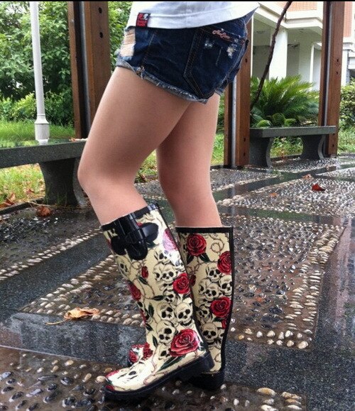 Detail Skull And Roses Rain Boots Nomer 49