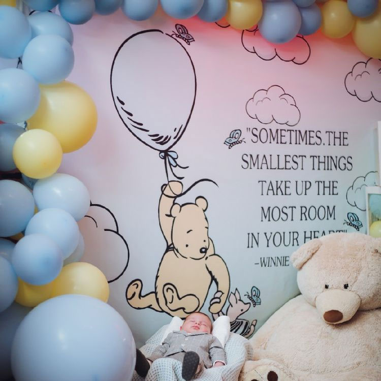 Detail Winnie The Pooh Balloon Garland Nomer 10