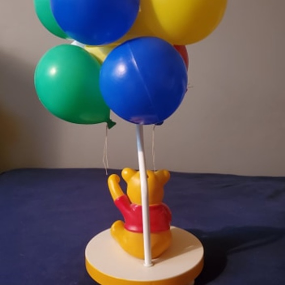 Detail Winnie The Pooh Balloon Lamp Nomer 26