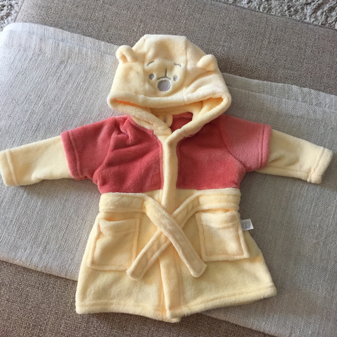 Detail Winnie The Pooh Bathrobe Nomer 23