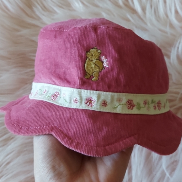 Detail Winnie The Pooh Bucket Hat Nomer 35