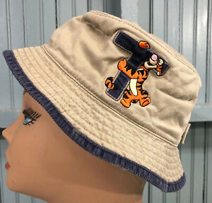 Detail Winnie The Pooh Bucket Hat Nomer 10