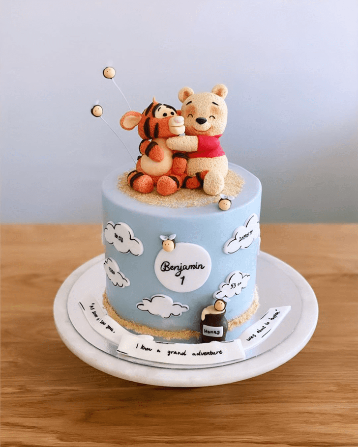 Detail Winnie The Pooh Cake Designs Nomer 27