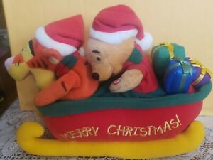 Detail Winnie The Pooh Christmas Sleigh Nomer 3