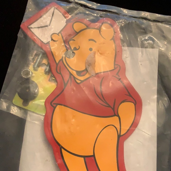 Detail Winnie The Pooh Mailbox Nomer 35
