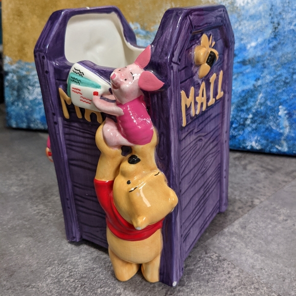 Detail Winnie The Pooh Mailbox Nomer 47